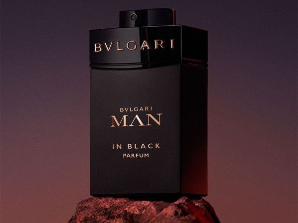 Rekomendasi parfum mewah untuk pasangan, BVLGARI MAN In Black.
