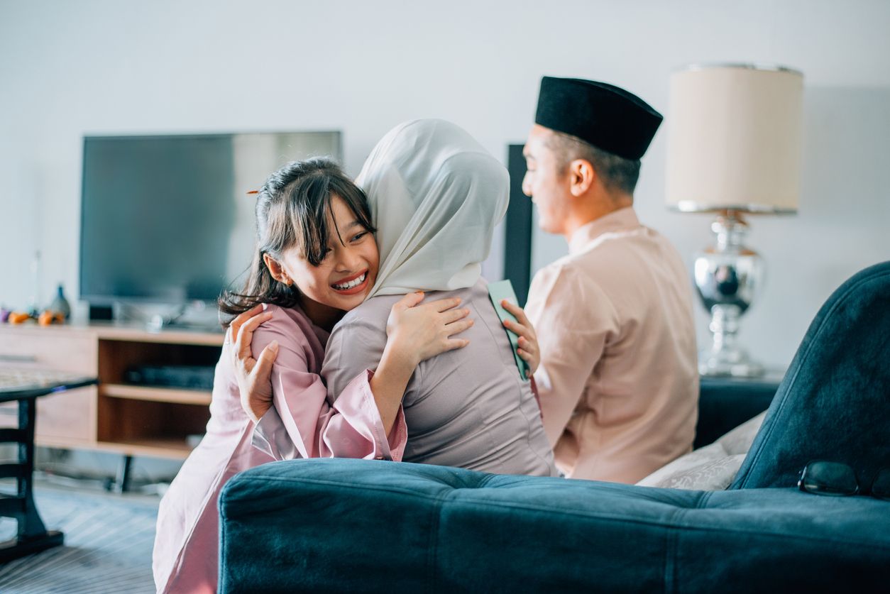 Berikut manfaat memaafkan di momen Hari Lebaran bagi kesehatan mental, simak penjelasan selengkapnya.