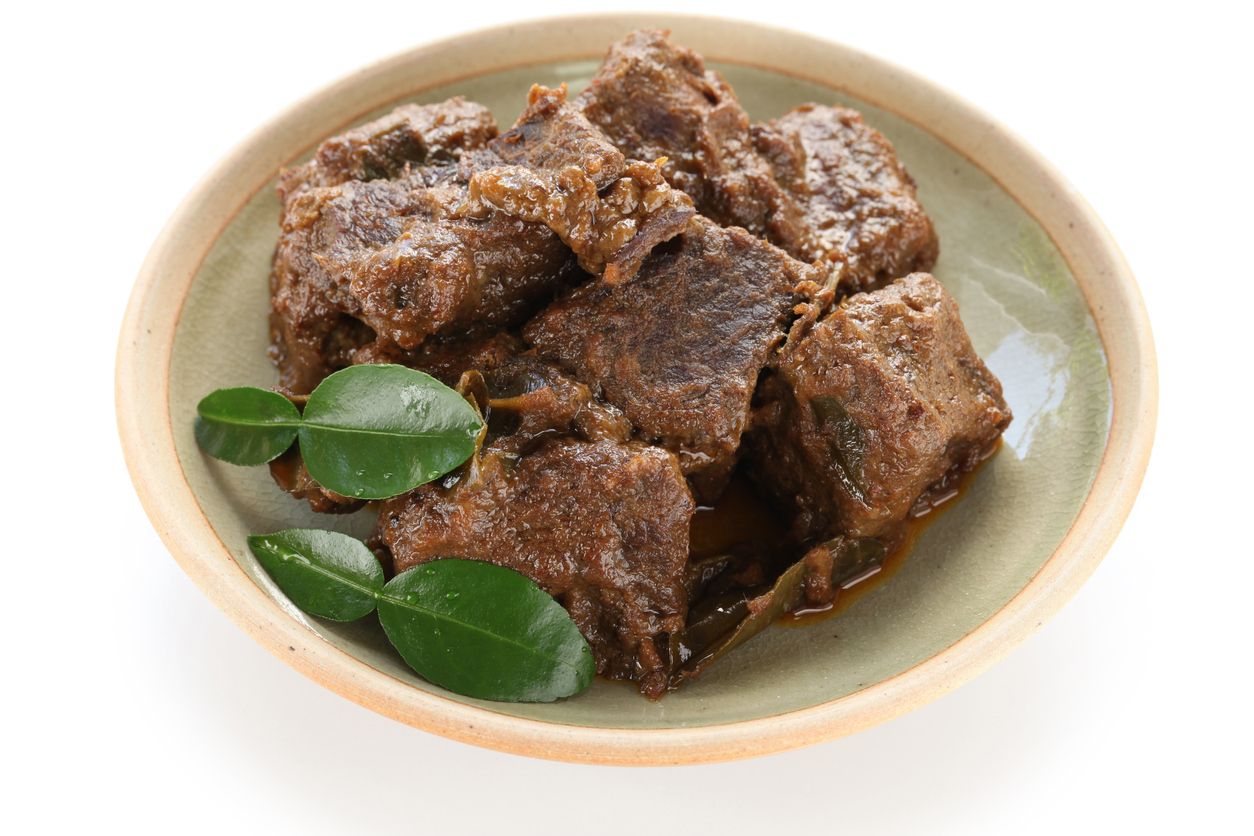 Berikut ini 4 tips membuat rendang pakai rice cooker, salah satu menu Lebaran viral di TikTok, simak selengkapnya.
