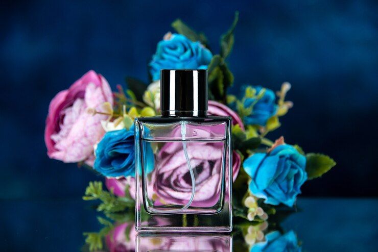 Mengintip peluang menjalankan ide usaha parfum. Ternyata ini alasan kamu perlu memulai bisnis parfum!