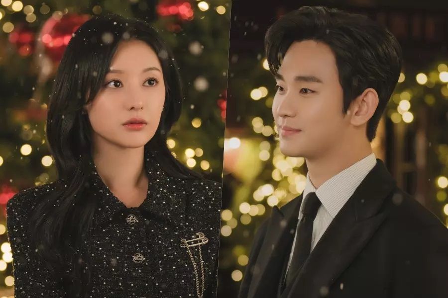 Sinopsis drakor Queen of Tears episode 13 saat Hyun Woo (Kim Soo Hyun) memberikan kado Natal untuk Hae In (Kim Ji Won), tayang Sabtu, (20/04/2024).