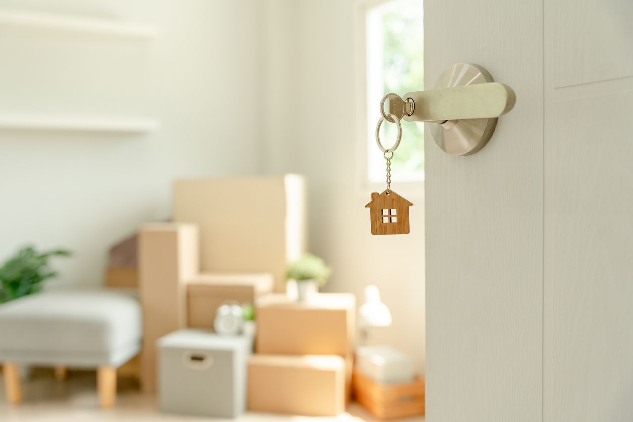 Ingin membeli rumah untuk yang pertama kalinya? Simak dan perhatikan tiga tips ini untuk jangan lupa dilakukan.