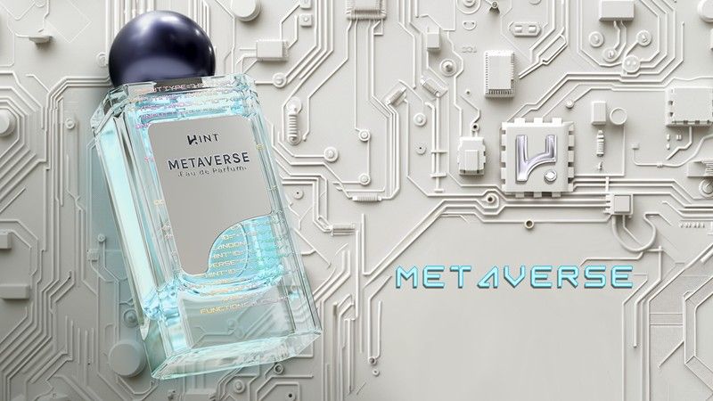 Parfum Metaverse EDP dari brand lokal HINT ini memiliki aroma yang diciptakan lewat teknologi AI. Bisa dipakai perempuan dan laki-laki.