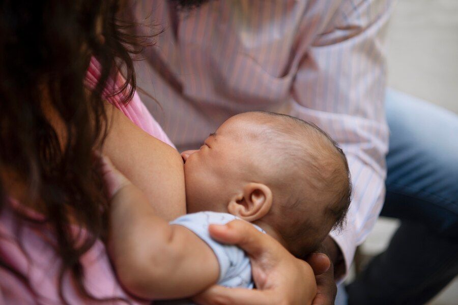 Kawan Puan, ada berbagai penyebab bayi menolak menyusu langsung ke payudara. Berikut hal-hal yang bisa kamu lakukan untuk mengatasinya.