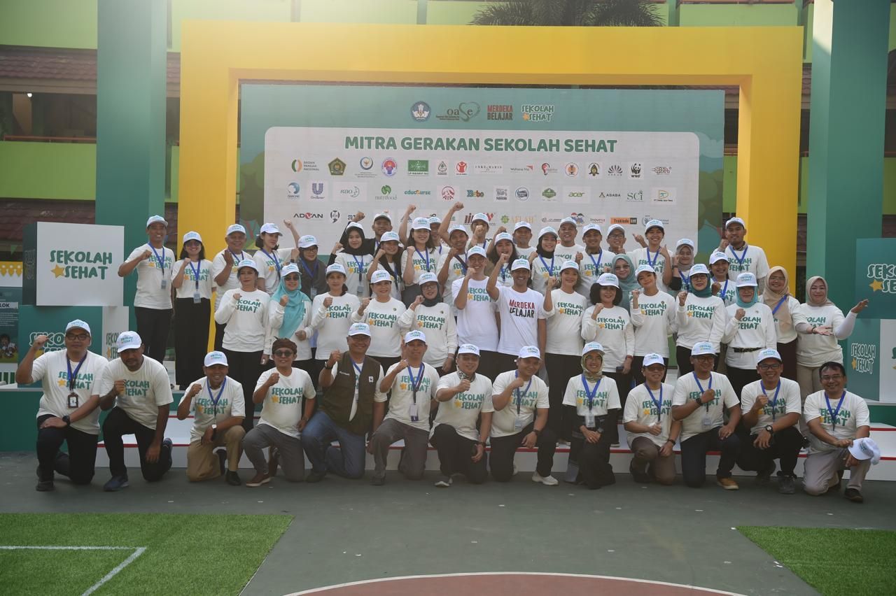 Di tahun 2023 Kemendikbudristek melengkapi tiga fokus sehat yakni Sehat Bergizi, Sehat Fisik, Sehat Imunisasi, Sehat Jiwa, dan Sehat Lingkungan.