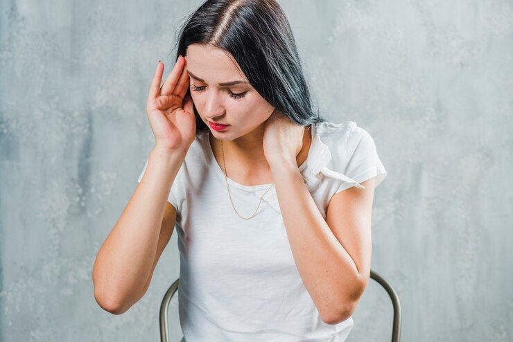 Memahami faktor risiko migrain pada perempuan yang sangat mungkin dipicu oleh perubahan hormonal. Yuk, simak!