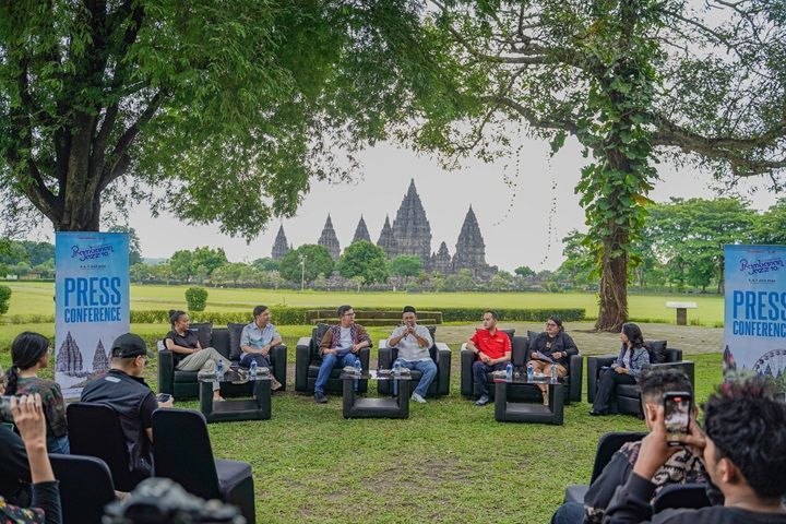 Prambanan Jazz Festival 2024 siap digelar di Yogyakarta. Suguhkan penampilan apik para musisi dan kolaborasi dengan komunitas.