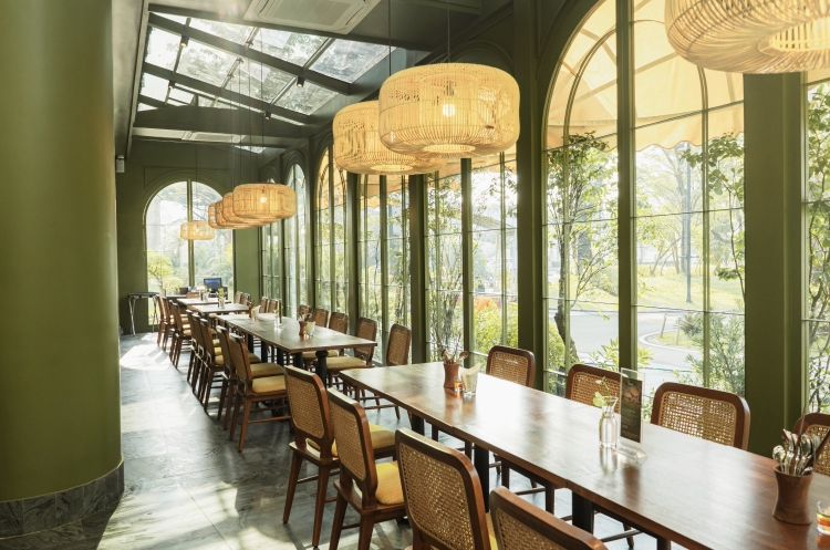 Nyaman untuk berkumpul dengan keluarga, berikut rekomendasi restoran casual dining yang memberikan pengalaman santap luar biasa.