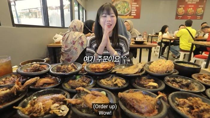 Tubuh tidak gemuk meski makan banyak saat mukbang, begini kondisi YouTuber Tzuyang menurut dokter. Lambungnya cepat dalam mencerna!