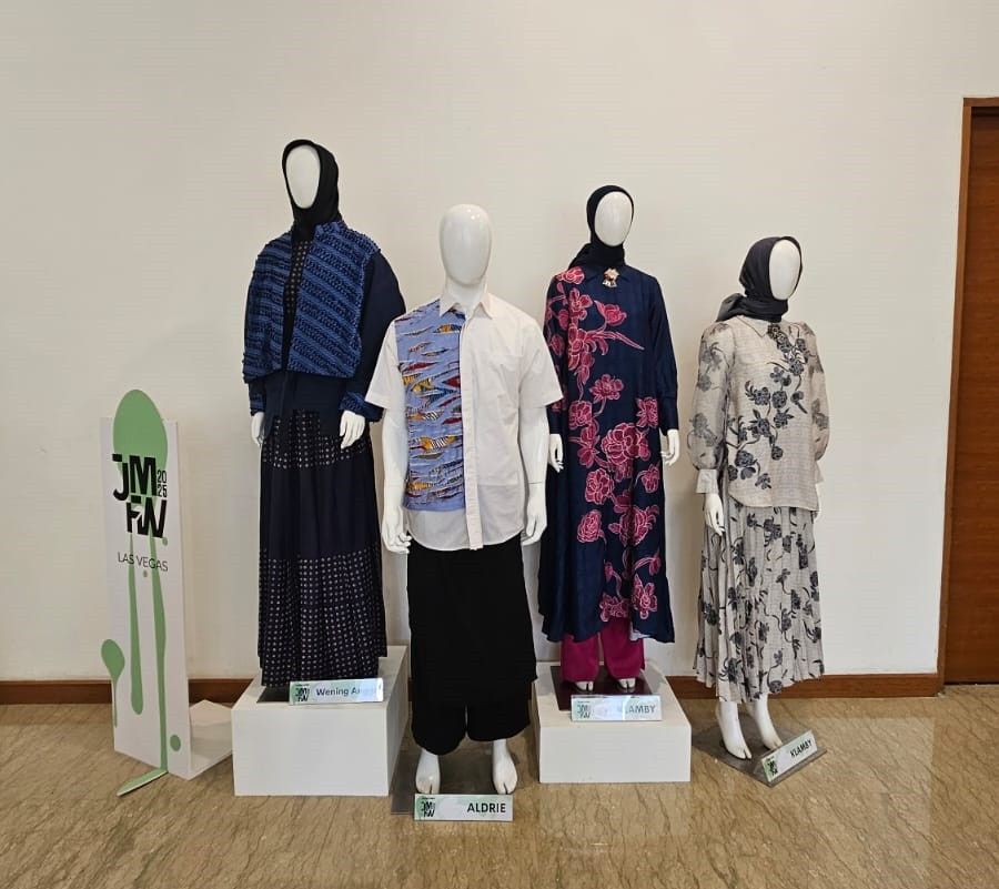 Indonesia punya peluang besar untuk jadi kiblat modest fashion dunia. Untuk mendorong hal tersebut, Kemendag adakan Jakarta Modest Fashion Week 2025.