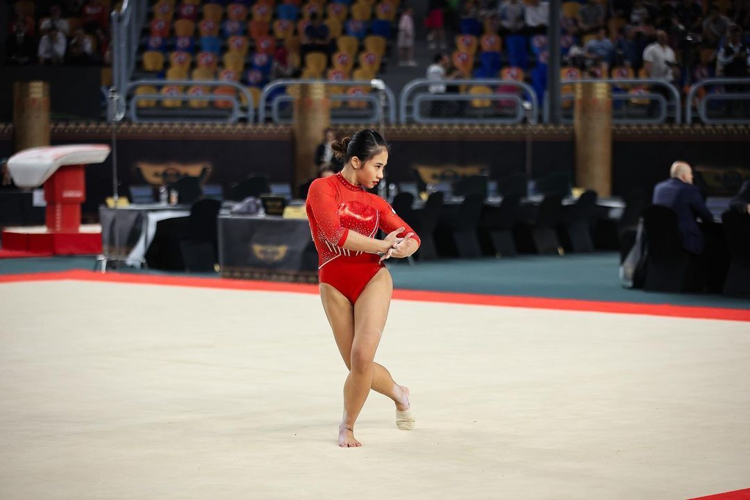 Nama Rifda Irfanalutfi jadi atlet senam perempuan pertama yang lolos Olimpiade Paris 2024. Ini prestasinya.