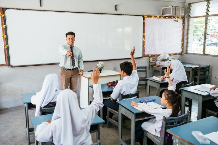 Mengenal apa itu Kurikulum Merdeka dan berbagai manfaatnya untuk peserta didik. Termasuk meningkatkan kemandirian siswa.