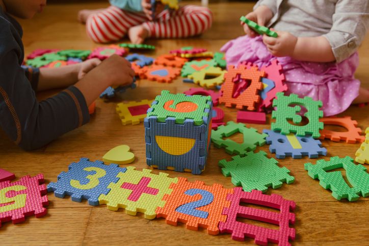 Ramai kasus kekerasan di daycare, cek unsur-unsur berikut ini saat mensurvei daycare yang akan kamu tuju untuk menitipkan anak.