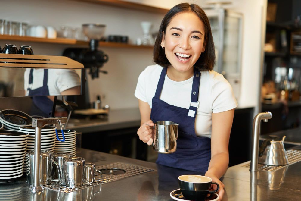 Bekerja sebagai barista kopi tak hanya menghadapi tantangan tersendiri, tetapi harus memiliki 5 skill ini. 