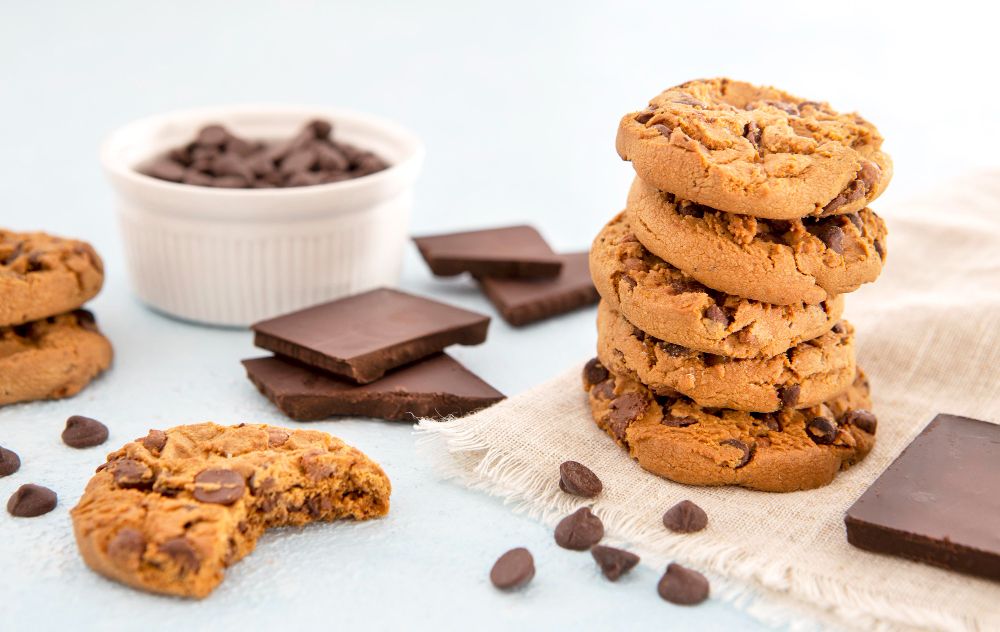 Kukis cokelat jadi salah satu camilan favorit anak-anak. Berikut resep lengkap dan cara membuatnya, simak!