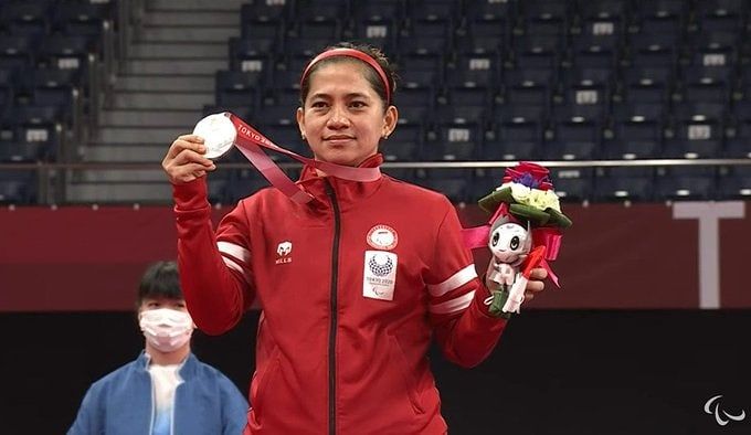 Raih emas di Paralimpiade Paris 2024, berikut perjalanan karier dan prestasi atlet para bulu tangkis Leani Ratri Oktila.