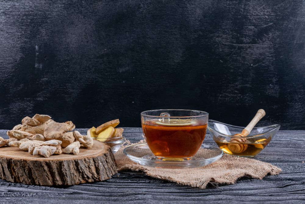 Teh jahe lemon madu baik untuk kesehatan tubuh, berikut bahan lengkap dengan cara membuatnya. Yuk, simak!