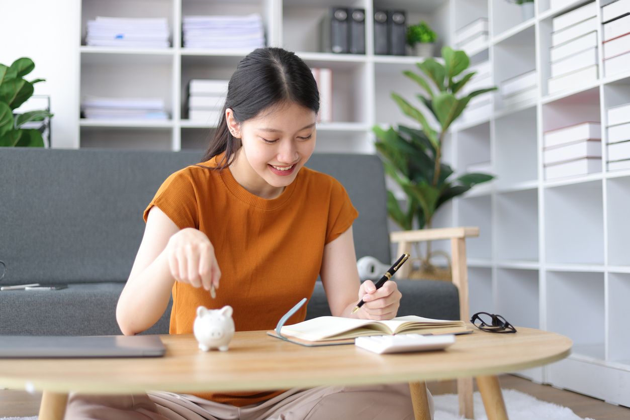Di era gaya hidup modern, penting bagi perempuan jadi financially chic. Salah satunya dengan memiliki proteksi diri.