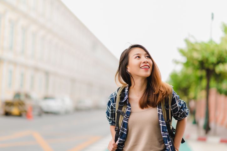 Tak perlu merasa bersalah atau terpuruk, begini cara untuk segera move on setelah kamu di-ghosting gebetan.