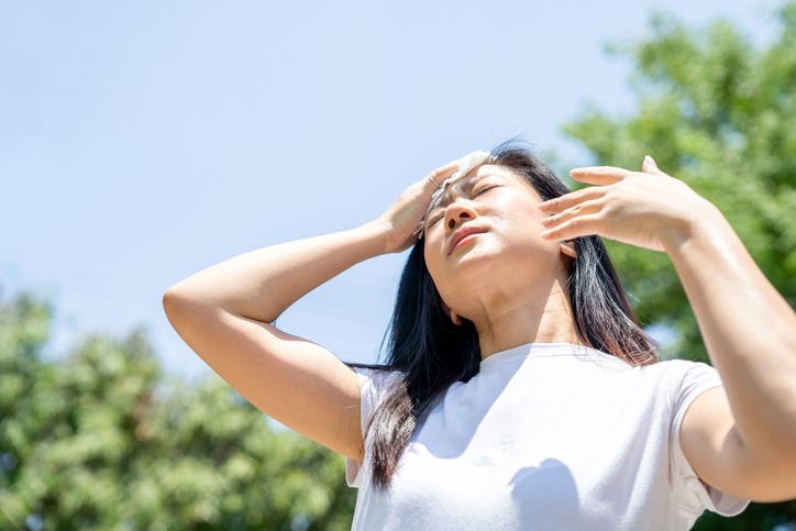 Ada beragam cara sederhana yang bisa dilakukan perempuan untuk merawat kulit wajah sensitif, apa saja?