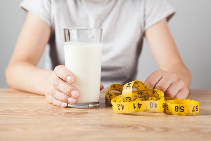 Susu penggemuk badan bukan hanya untuk menggemukkan. Ketahui beberapa manfaat mengonsumsinya!