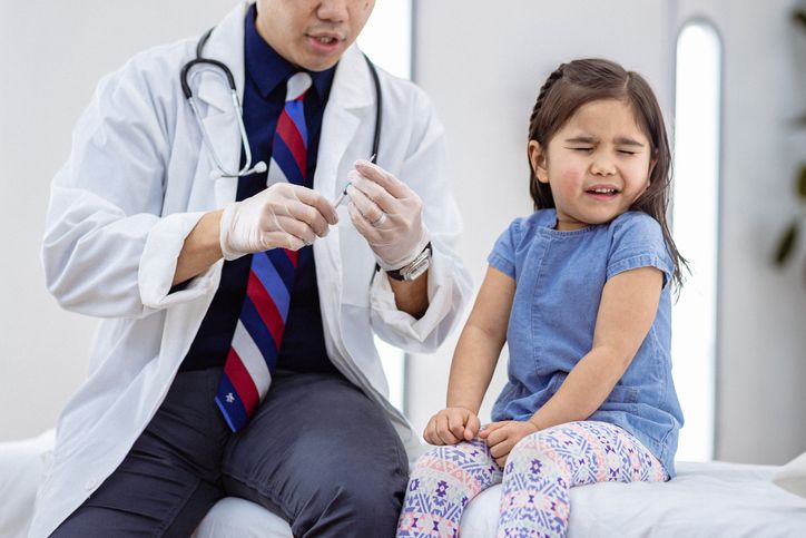 Untuk orang tua, ternyata tiga cara ini cukup efektif untuk mengilangkan rasa takut dalam diri anak saat pergi ke dokter,