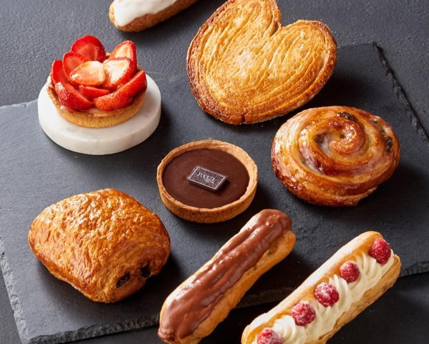 Ingin menikmati bakery hingga penganan khas Prancis di tengah kota Jakarta. Ini rekomendasi restoran klasik ala Prancis yang bisa dicoba.