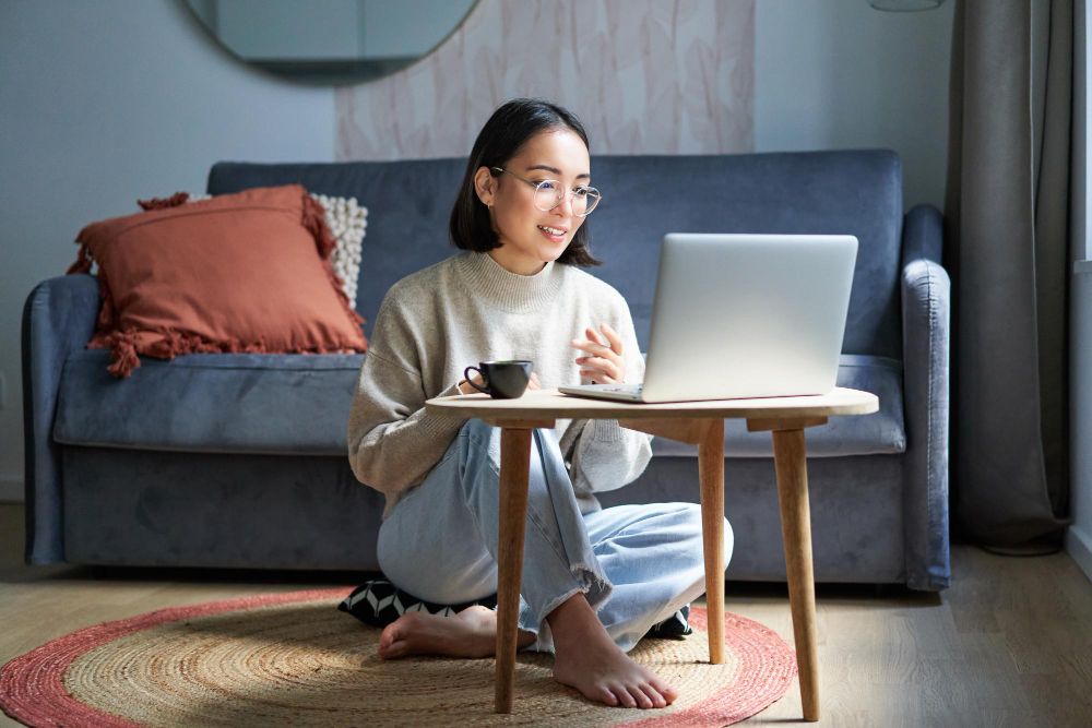 Bisa menambah penghasilan bulanan, berikut rekomendasi kerja freelance tarif tinggi untuk mahasiswa.