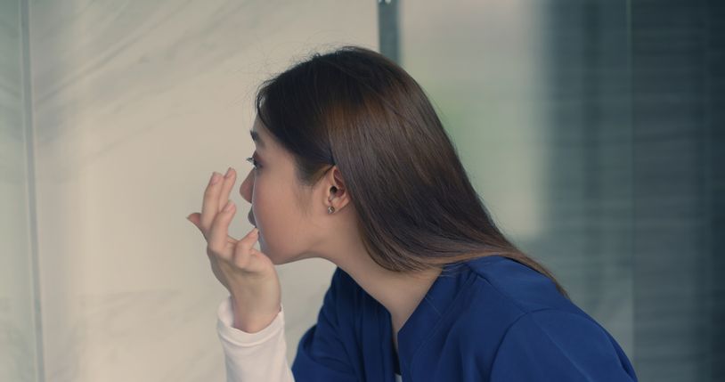 Begini tips kecantikan ala perempuan karier yang tidak mau ribet karena punya waktu terbatas untuk merawat kulit.