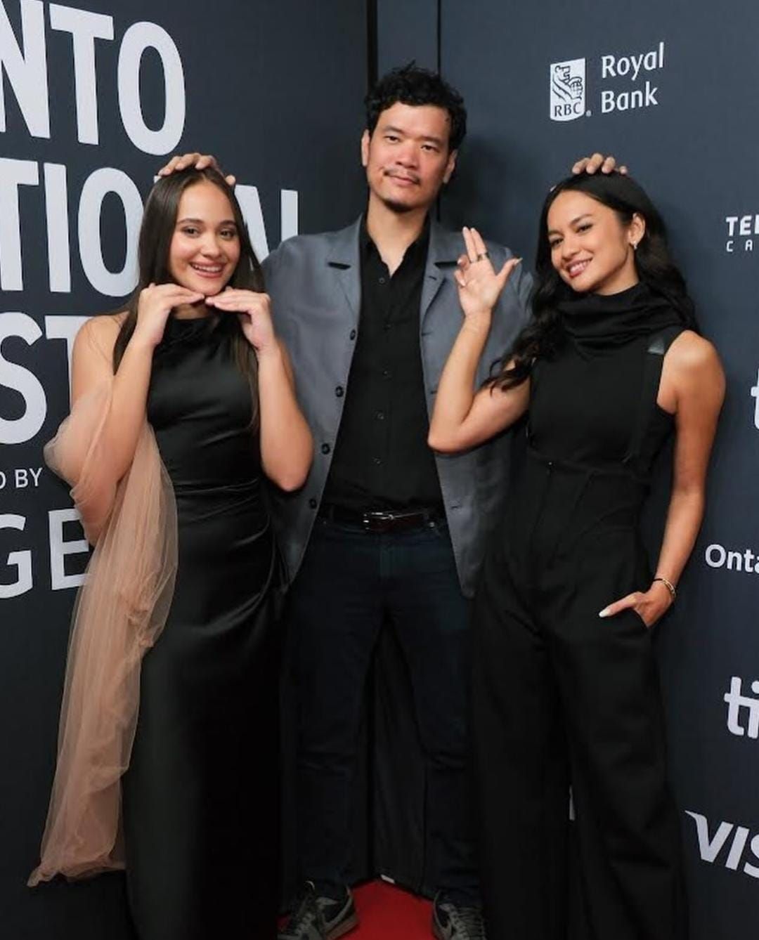 Film The Shadow Strays menampilkan tema matriarki dengan karakter utama, menantang stereotip gender di dunia aksi yang didominasi laki-laki.