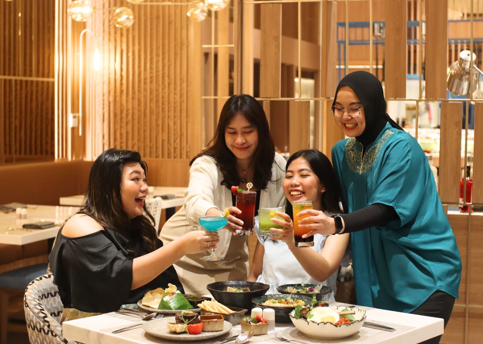 Nikmati pengalaman kuliner istimewa di DoubleTree by Hilton Jakarta Bintaro Jaya dengan berbagai penawaran menarik!.