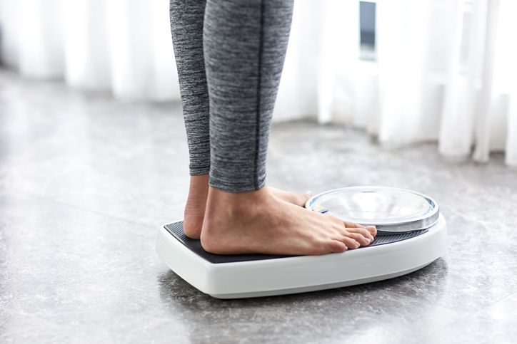 Perempuan ingin menaikkan berat badan? Berikut ini sejumlah cara sehat yang dapat dilakukan untuk menambah berat badan!