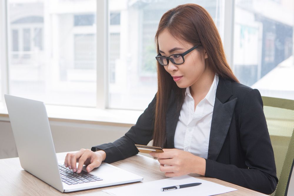 Lowongan kerja Bank Mandiri untuk kamu lulusan Sarjana dan Magister. Cek syarat dan posisi yang dibutuhkan.