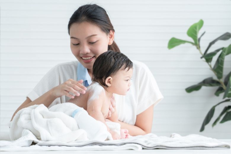 Cornstarch dikenal sebagai bahan alami yang dapat membantu menjaga kesehatan kulit. Ini manfaatnya untuk kulit bayi!