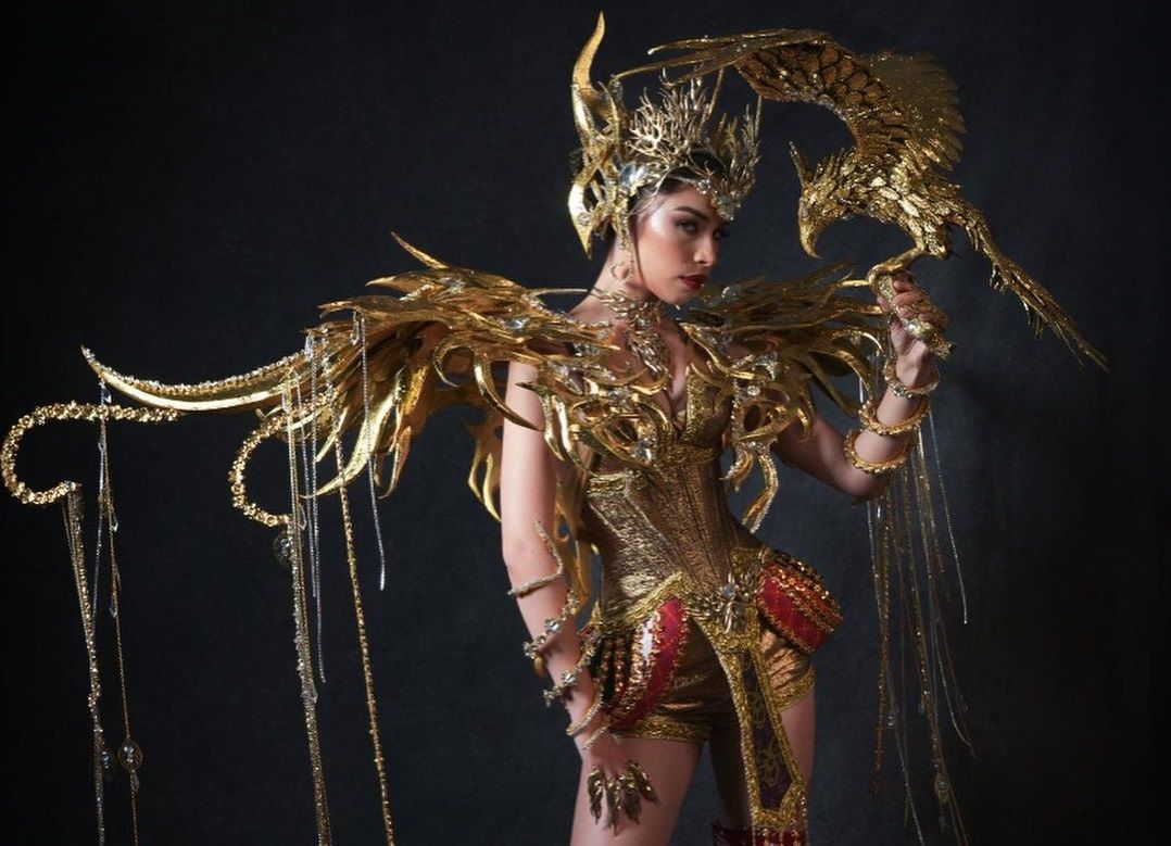 Ternyata ini makna kostum nasional Miss Universe Indonesia 2024. Kental akan makna ketangguhan perempuan.