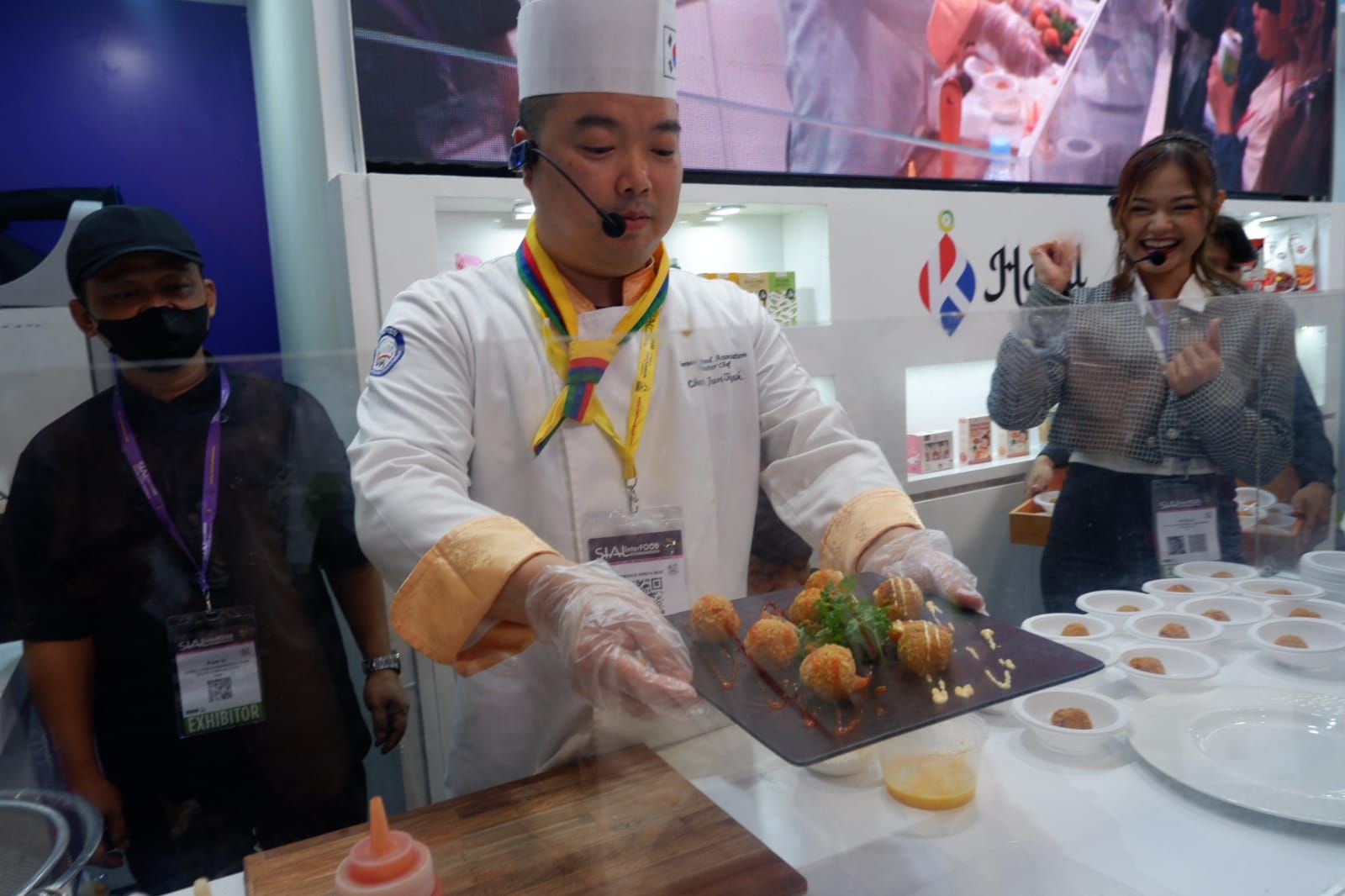 Berikut pengertian kimchi arancini dan cara membuat hidangan ini ala Chef Choi Jun Hyuk asal Korea. Simak penjelasannya!