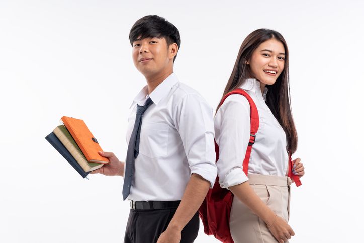 Pemerintah mempersiapkan ini untuk lulusan SMK agar bisa kerja di luar negeri. Kamu bisa menyiapkan diri dengan langkah berikut!