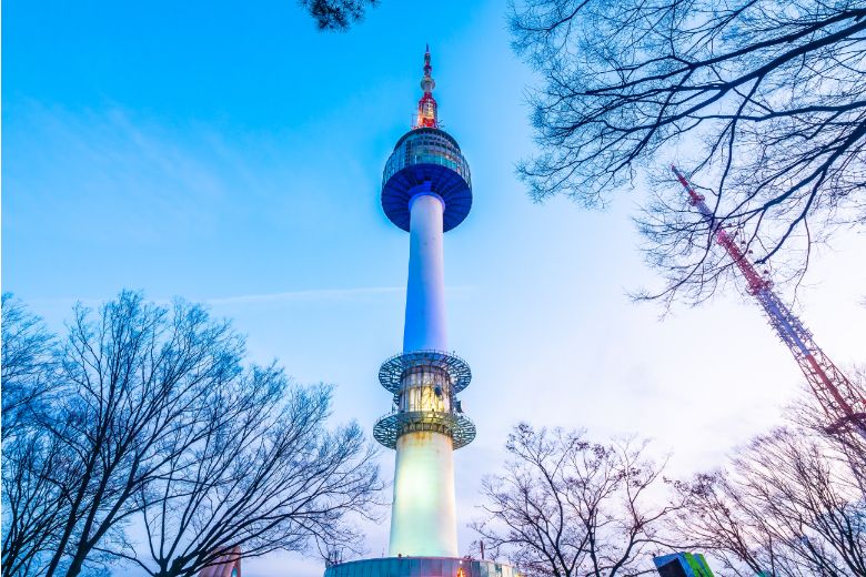 Mulai dari Seoul hingga Daegu, Korea Selatan memiliki banyak destinasi populer yang menjadi primadona wisatawan mancanegara.