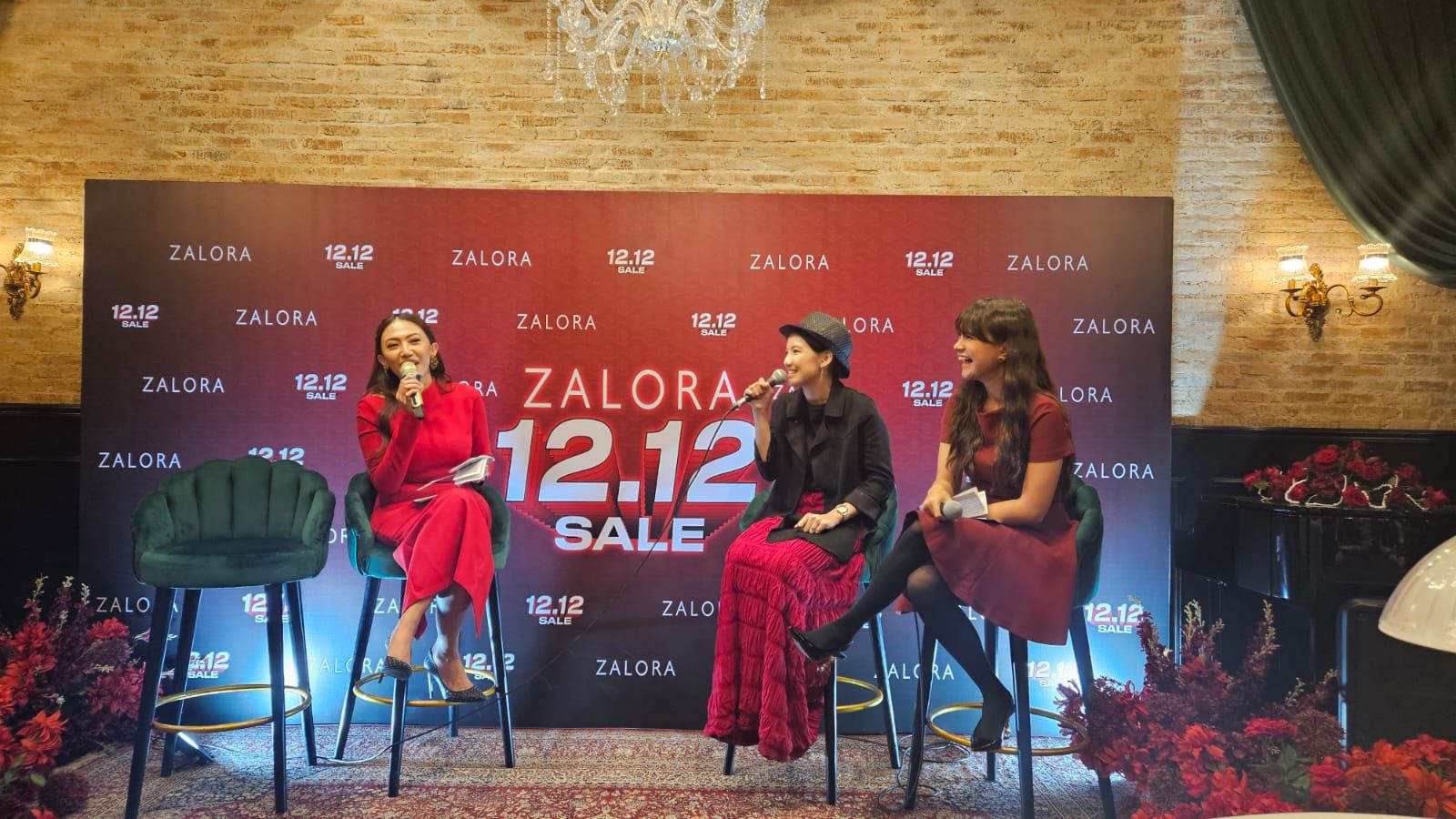 Untuk merayakan akhir tahun yang penuh gaya, Kawan Puan bisa memanfaatkan promo 12.12 dari Zalora yang banjir cashback.