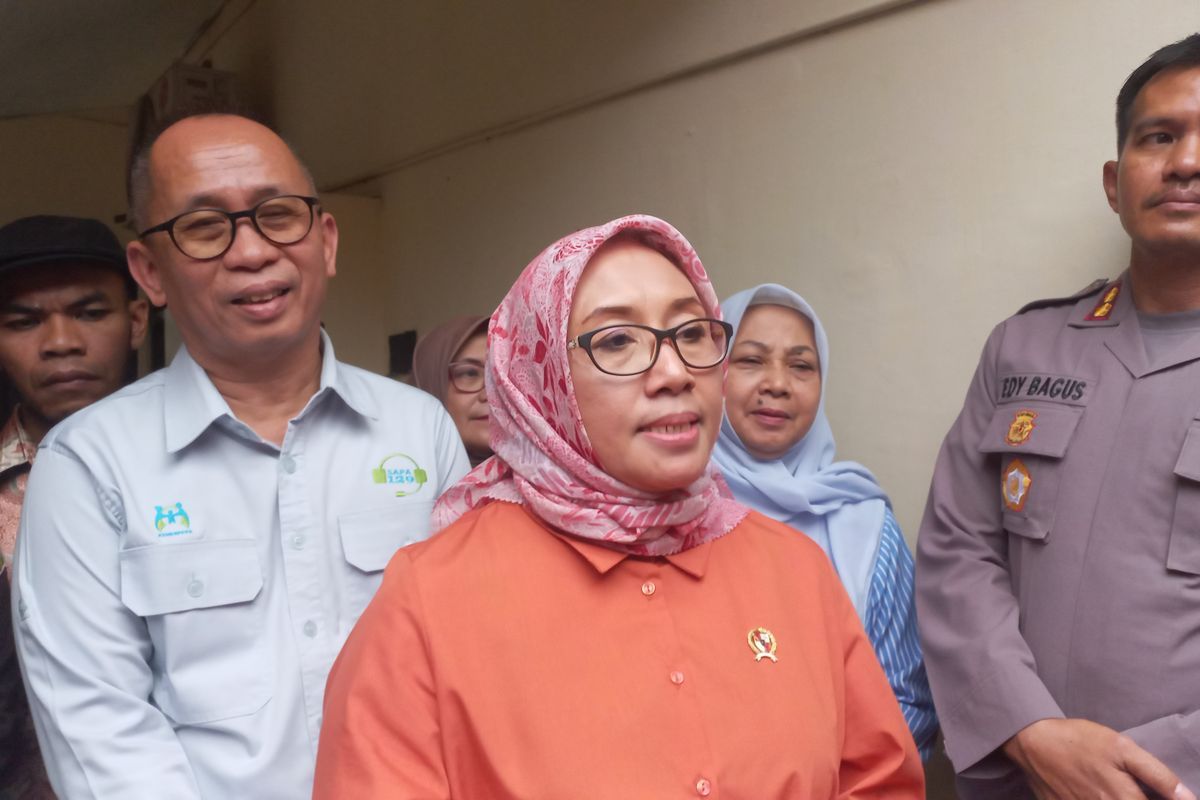 Darurat kekerasan seksual di Indonesia menuntut aksi nyata. Kolaborasi lintas sektor diperlukan demi melindungi perempuan dan anak.