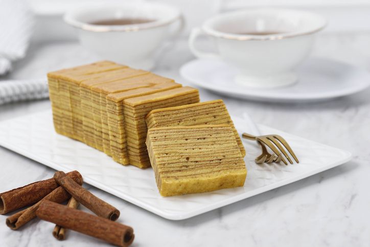 Lapis legit merupakan salah satu kue yang sering disuguhkan saat perayaan Imlek, berikut resep membuatnya!