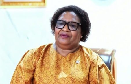 Ribka Haluk, Wakil Menteri Dalam Negeri yang menjadi perempuan pertama menjabat sebagai Gubernur Papua.