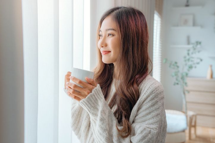 Pakar bagikan tanda perempuan yang punya emotional maturity atau kematangan emosional. Termasuk berempati dengan orang lain.