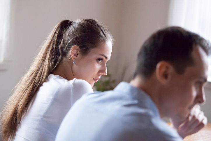 Retroactive jealousy atau kecemburuan retroaktif adalah situasi saat kamu merasa cemburu dengan masa lalu pasangan, apa penyebabnya?