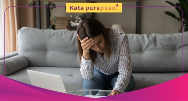 Menyoroti berbagai tantangan finansial yang kerap dihadapi perempuan, baik ibu rumah tangga, pekerja, atau keduanya.