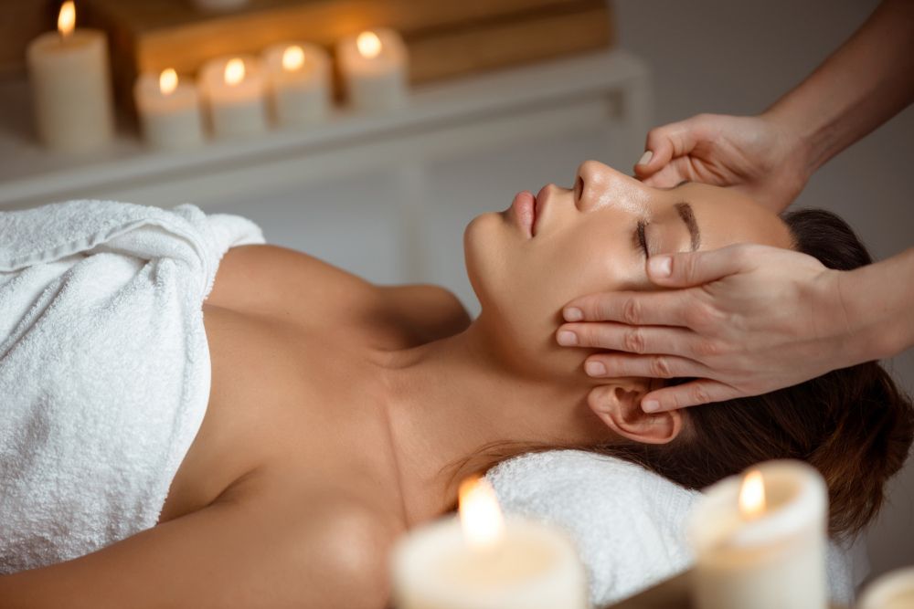 Lima manfaat spa untuk perempuan. Mulai dari melancarkan sirkulasi darah sampai baik untuk kesehatan mental.