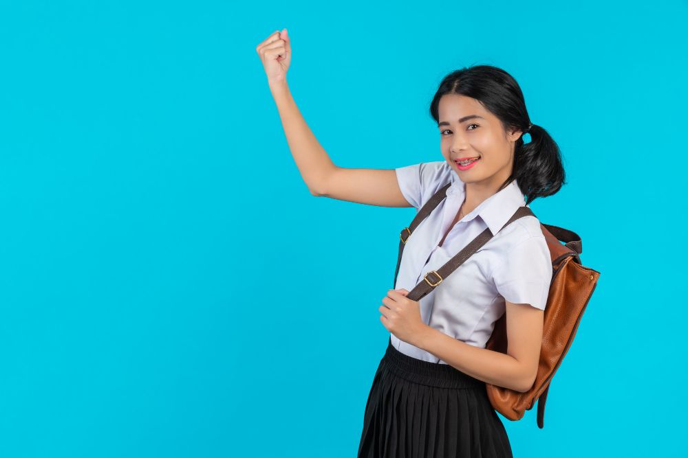 Zonasi diganti dengan domisili, orang tua perlu tahu empat jalur penerimaan siswa baru jenjang SD, SMP, SMA di SPMB 2025 ini.