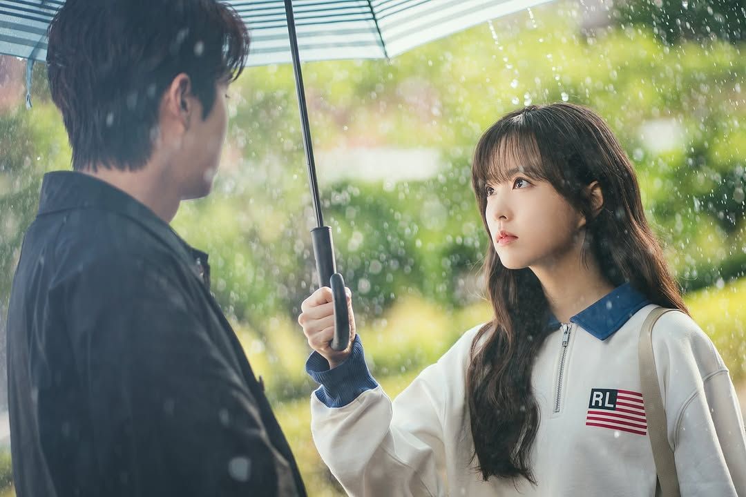 Park Bo Young perankan karakter peremuan Kim Mubee di drakor Melo Movie. Seperti apa sosok yang ia perankan?