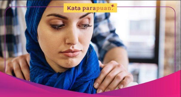 Menyoalkan kasus diskriminasi di tempat kerja yang masih rentan dialami oleh para pekerja perempuan.