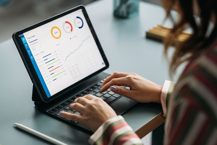 Strategi melindungi bisnis dari krisis seperti serangan siber yang marak di era digital. Ini yang bisa Kawan Puan lakukan!